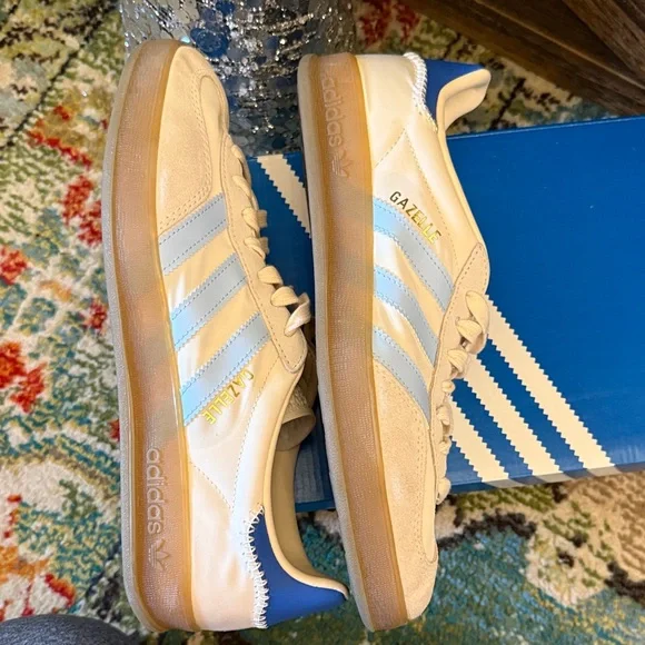 Adidas Gazelle Classic Off White and Clear Sky Blue Sneakers Sz 9 - Picture 8 of 12